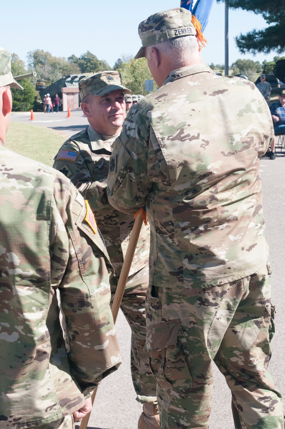 Oklahoma Army National Guard aviation unit changes command