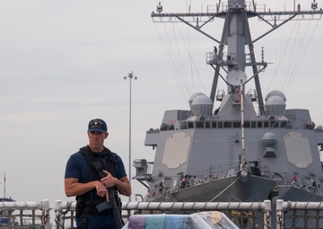 Coast Guard offloads approximately 20 tons of cocaine