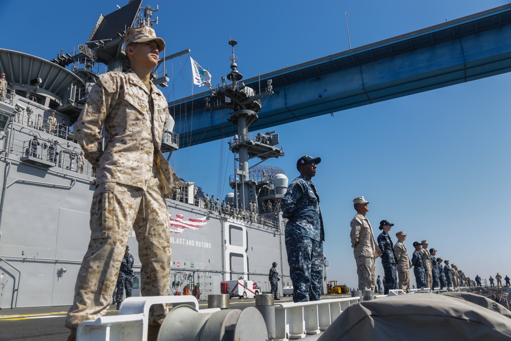 11th MEU Departs San Diego