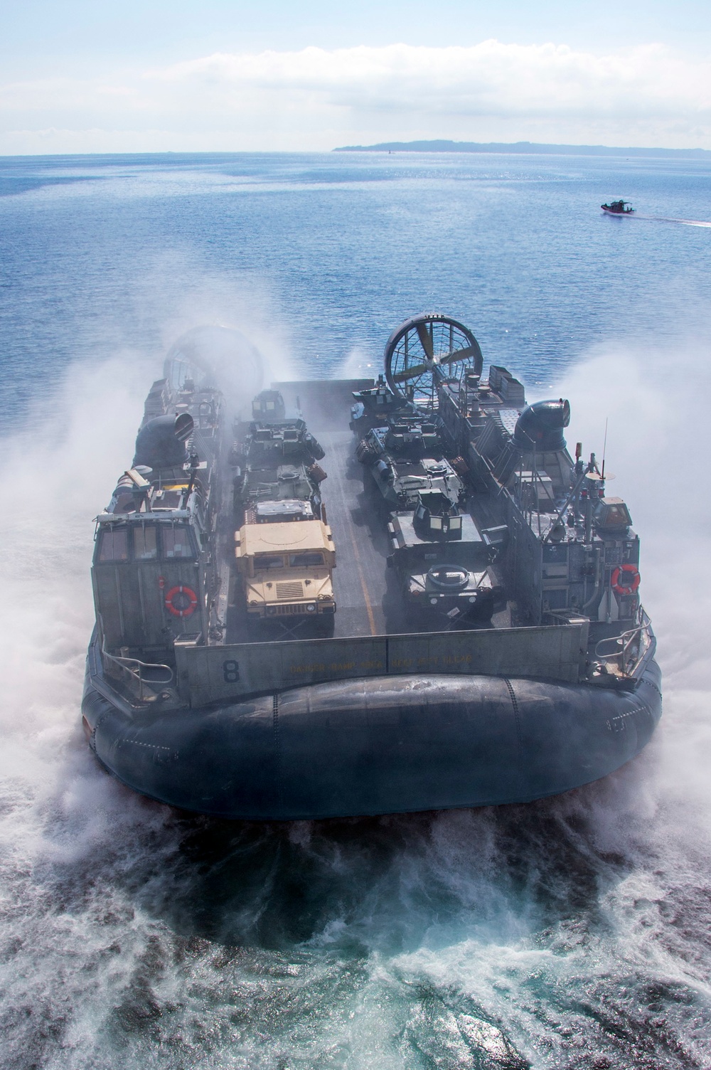 USS Bonhomme Richard (LHD 6) White Beach Port Visit