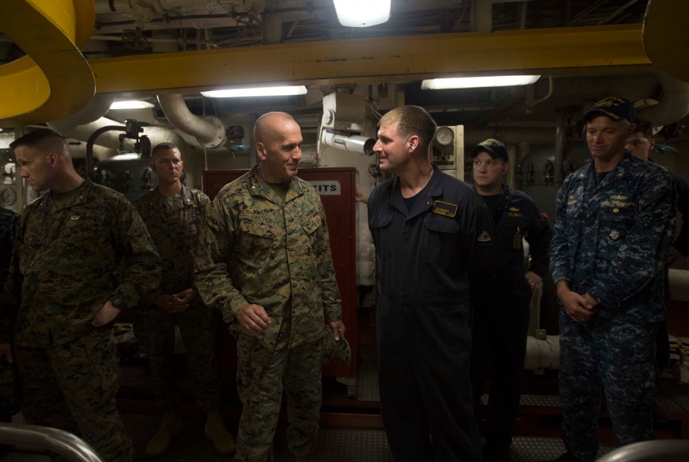 Maj. Gen. Simcock II visits USS Green Bay