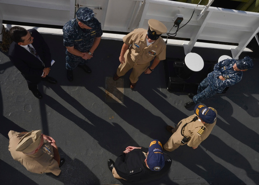 USNS Pathfinder (T-AGS 60) tour