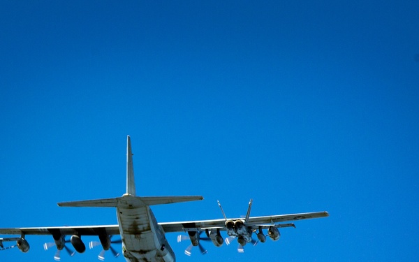 VMGR-352 Tanker Exercise