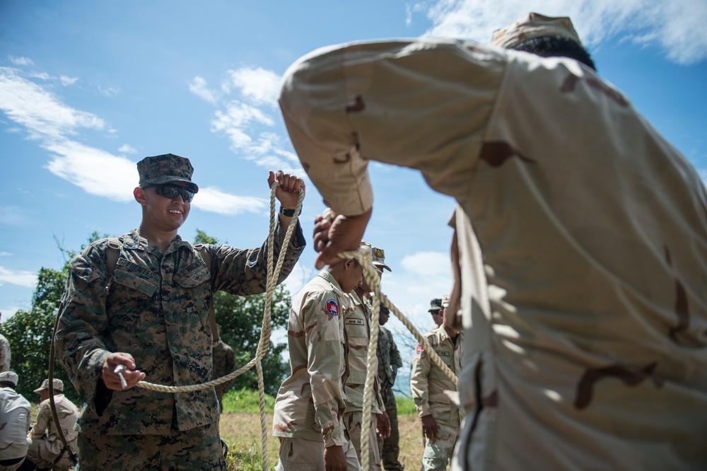 Marines work with Royal Cambodian Navy