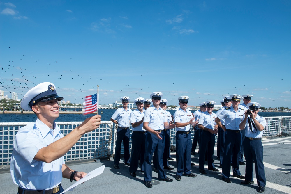 Coast Guard member becomes US citizen in St. Peterburg
