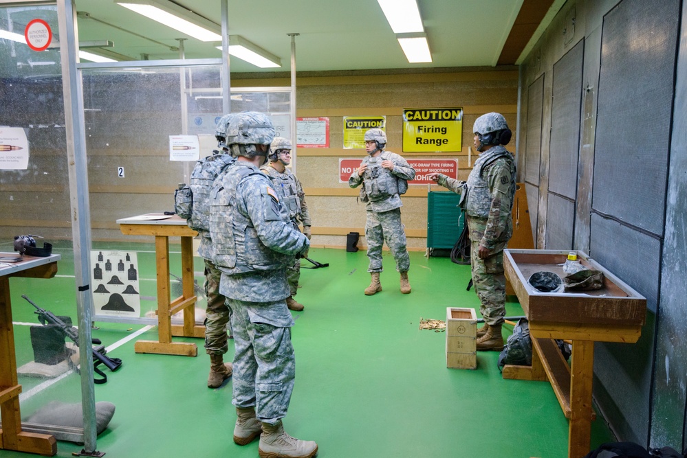 39th Signal Bn Soldiers Qualify with M4A1 Carbines