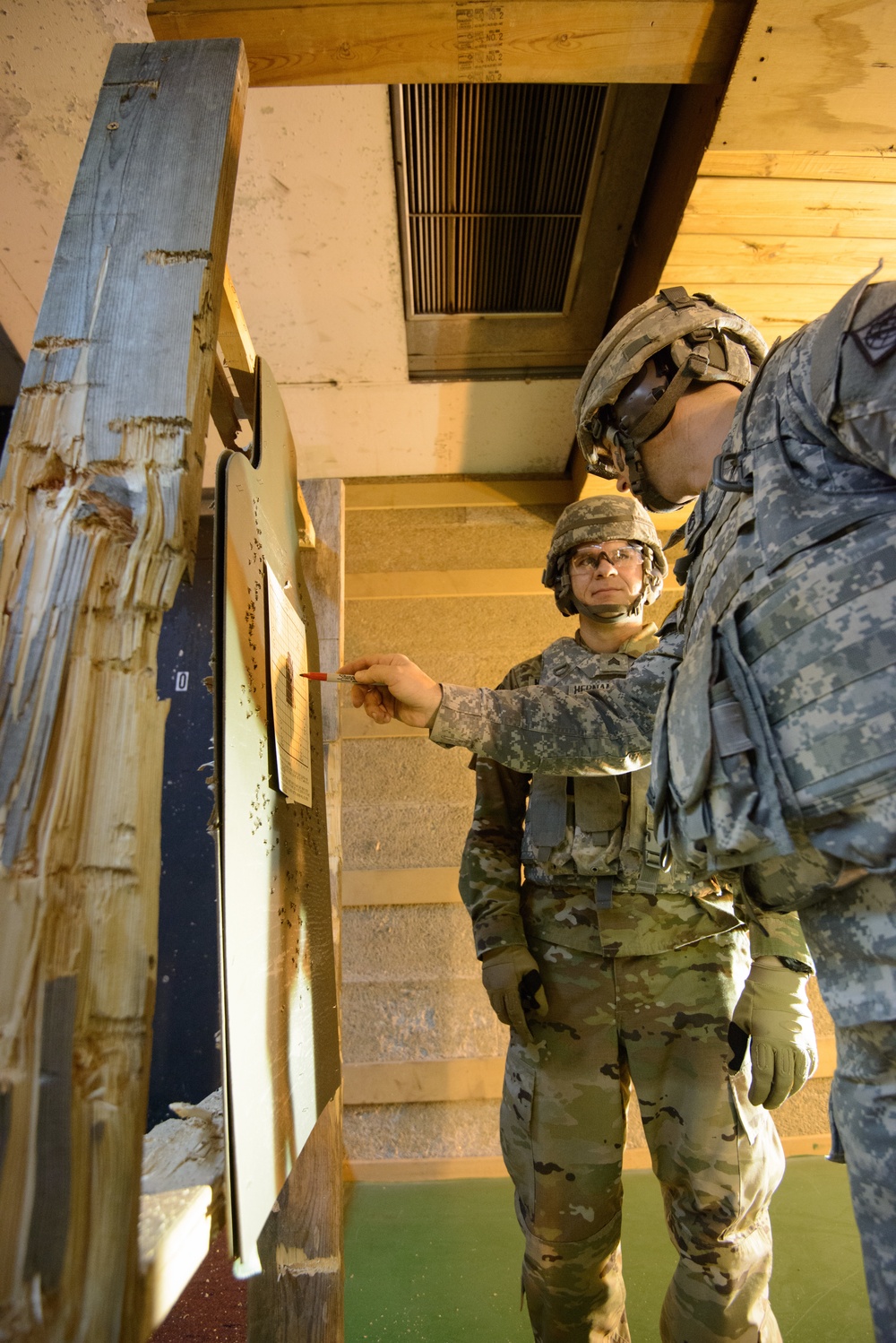39th Signal Bn Soldiers Qualify with M4A1 Carbines