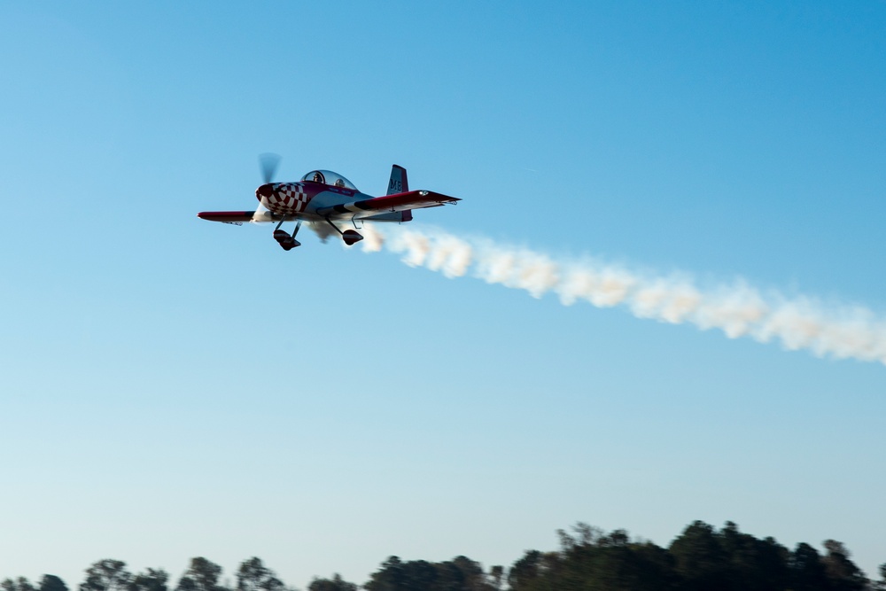 Scare-a-Controller: 4th OSS Airmen, family members flown over Eastern N.C.