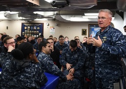 Commander, Naval Surface Forces visits Gridley, Shoup