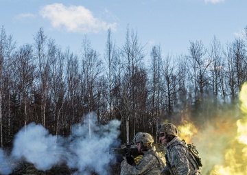 Spartan paratroopers fire the Carl Gustaf 84mm recoilless rifle system