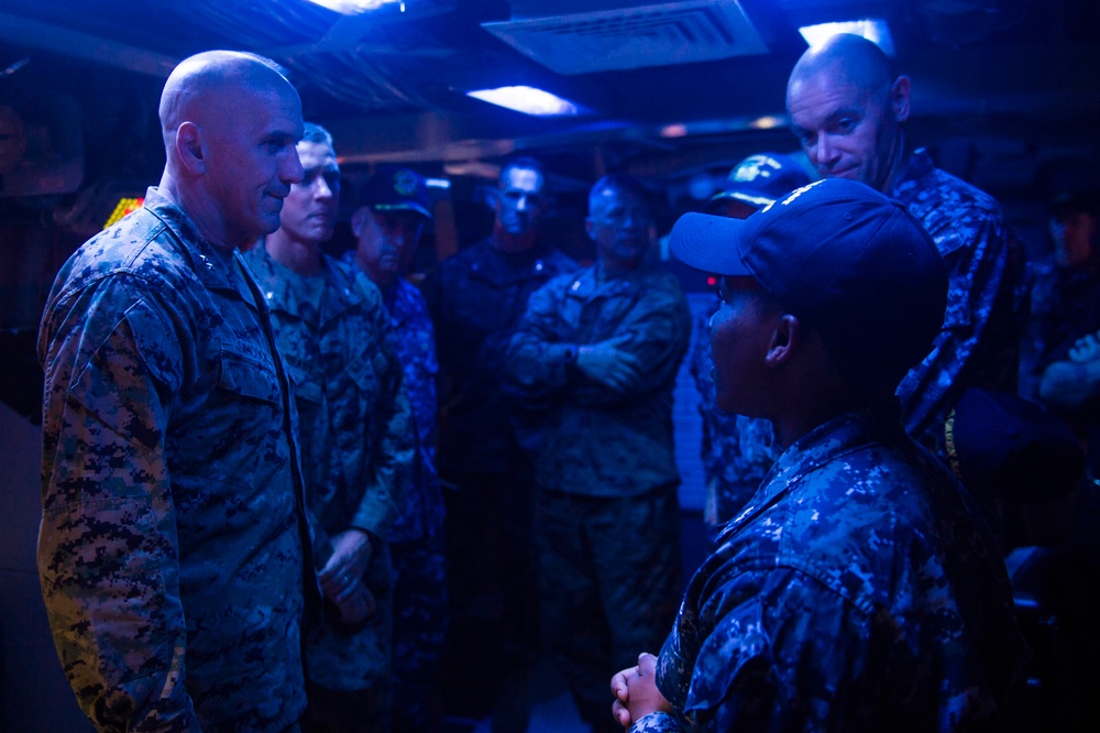 Maj. Gen. Richard Simcock visits Green Bay