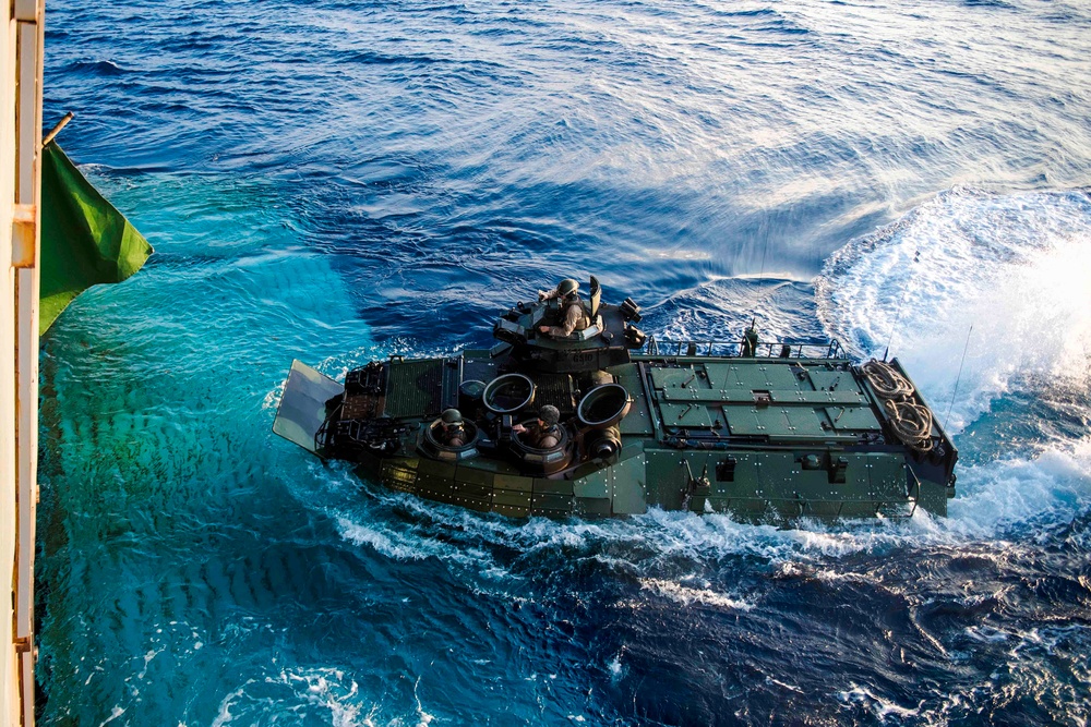 3/3 Marines and USS Green Bay conduct amphibious operations during Blue Chromite 2017