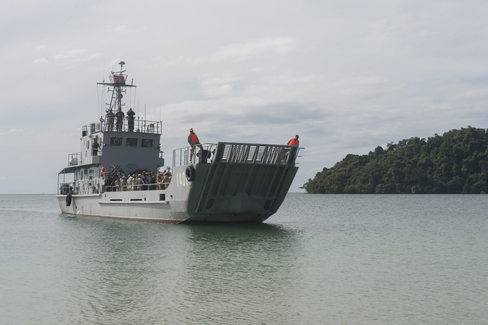 Field training exercise for CARAT Cambodia 2016