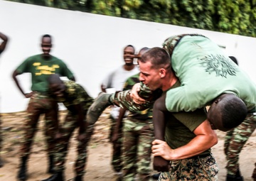 Benin, U.S. work together to develop leaders