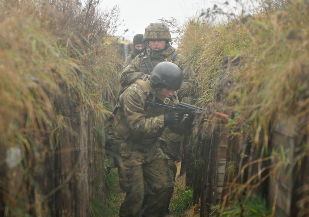 3rd ID Soldiers teach trench clearing to Ukrainian Soldiers