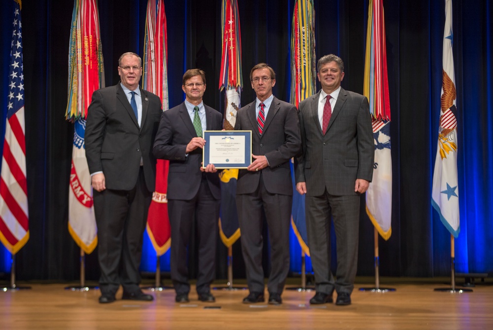 DSD hosts Distinguished Civilian Service Awards