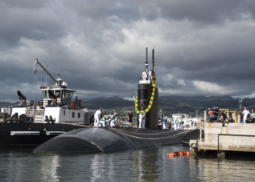 USS Greeneville Returns to Pearl Harbor