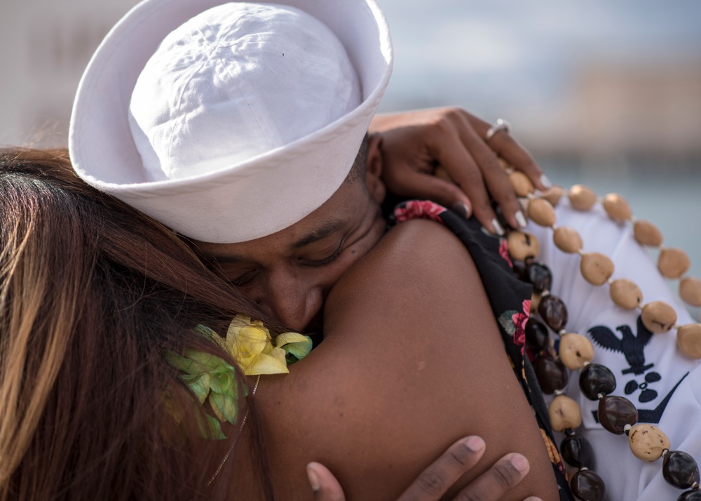 USS Greeneville Returns to Pearl Harbor