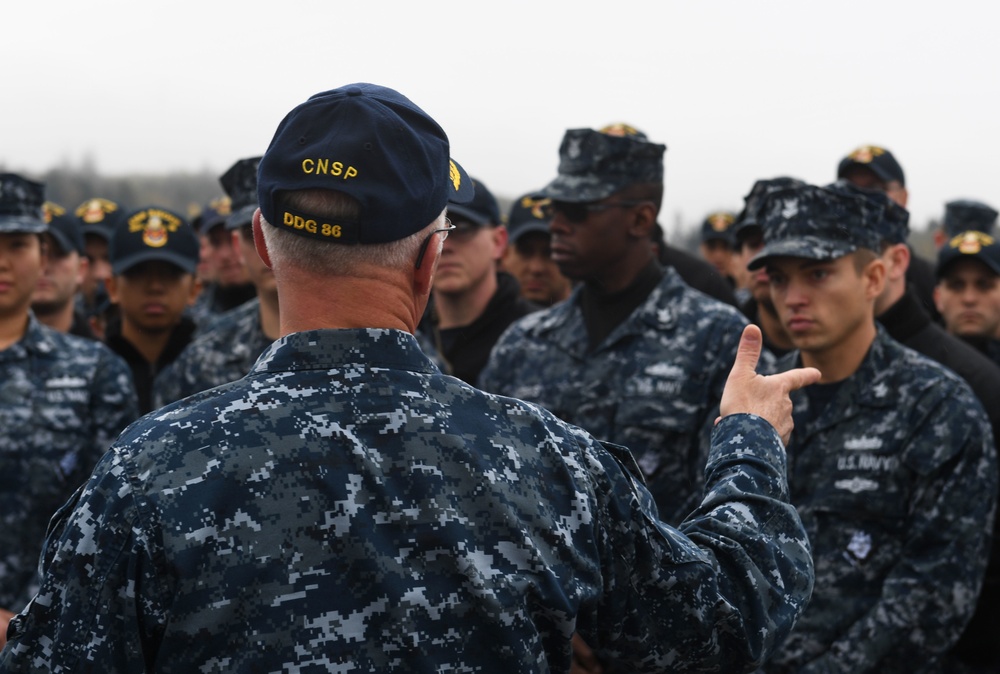 Commander, Naval Surface Forces visits Gridley, Shoup