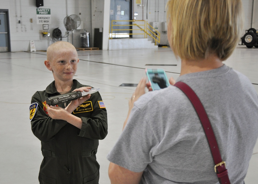 442nd FW welcomes honorary pilot