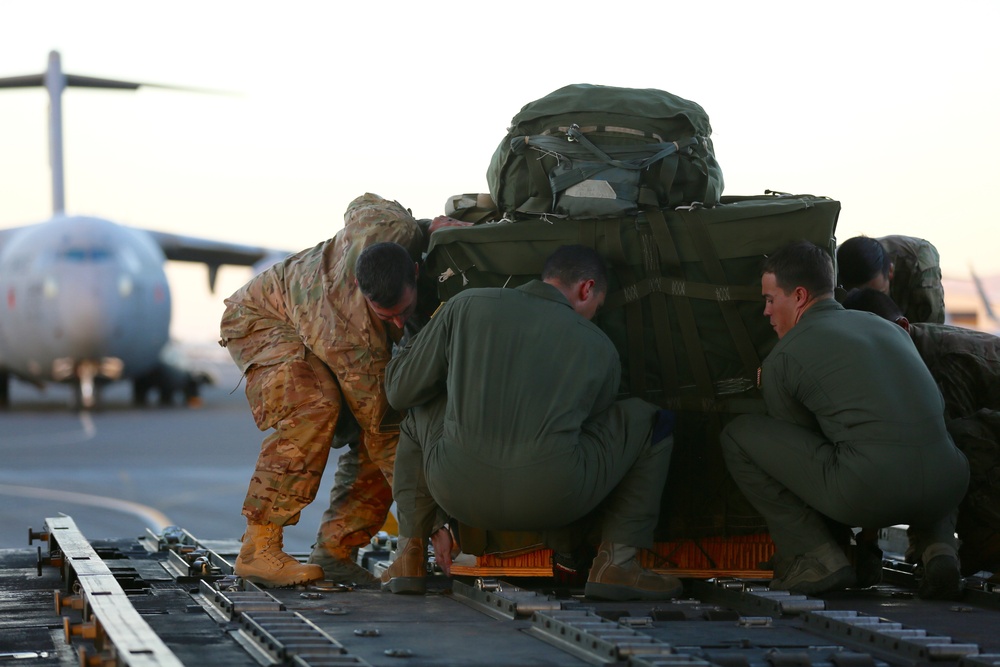25th Infantry Division partners with 535th Airlift Squadron