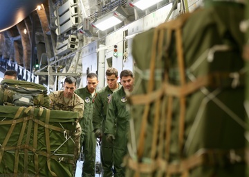 25th Infantry Division partners with 535th Airlift Squadron