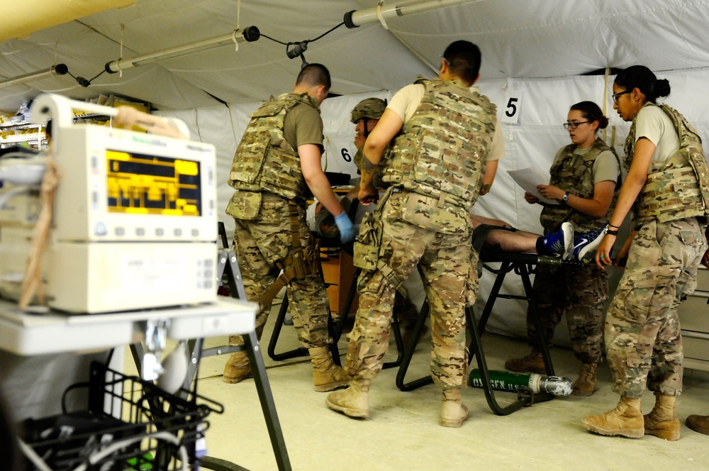 Division West medical battalion is sole trainer for deploying Guard, Reserve units