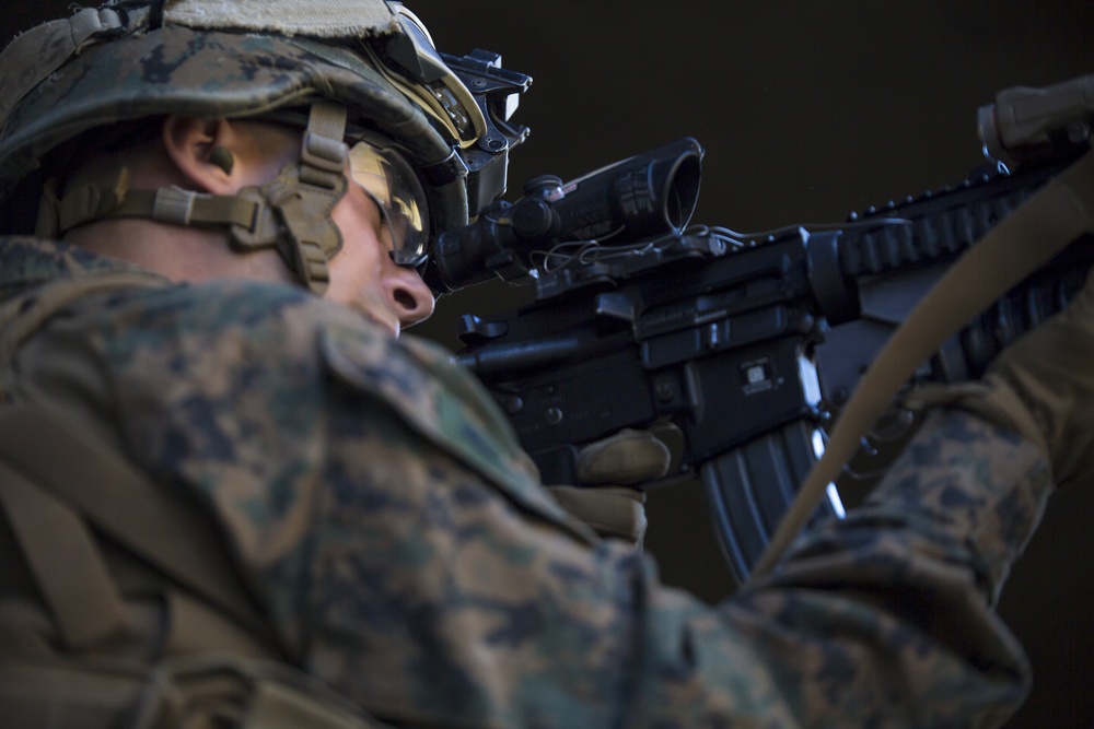 Back to basics: Marines conduct fire-team training