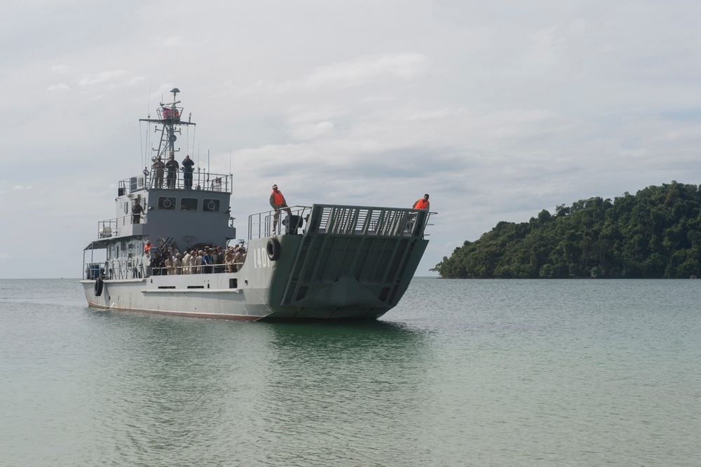 Field training exercise for CARAT Cambodia 2016