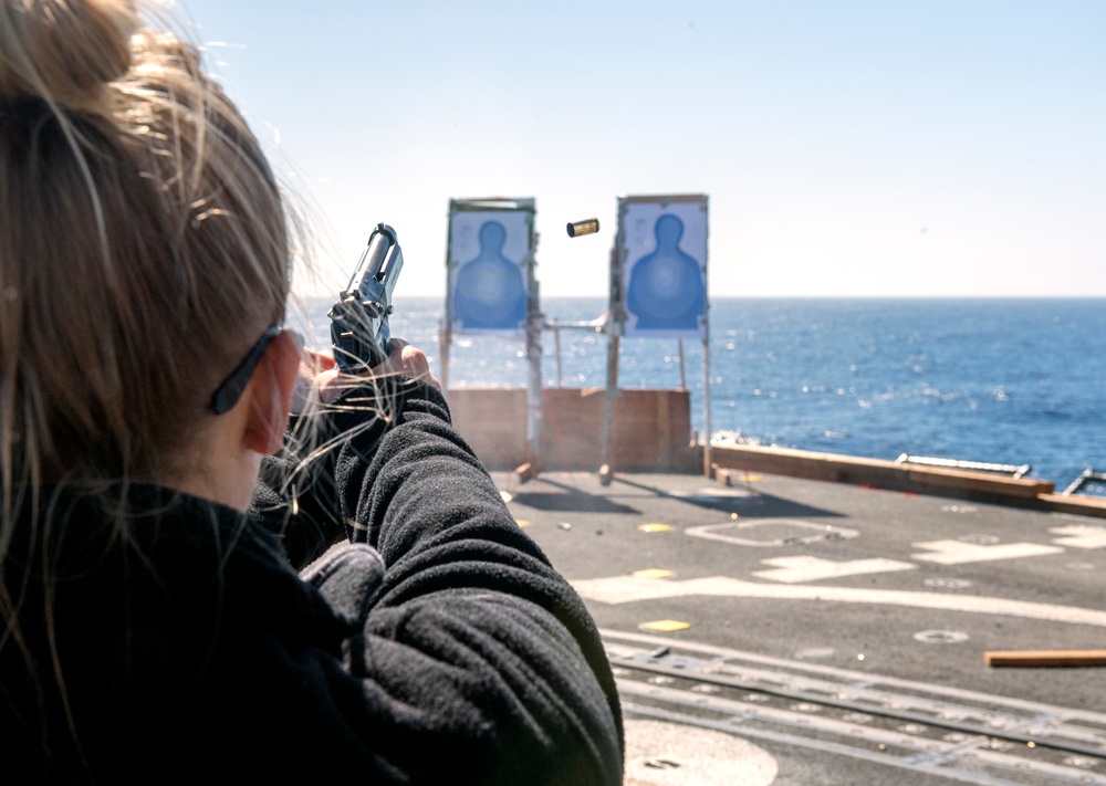USS Lake Champlain (CG 57) Small-arms Shoot