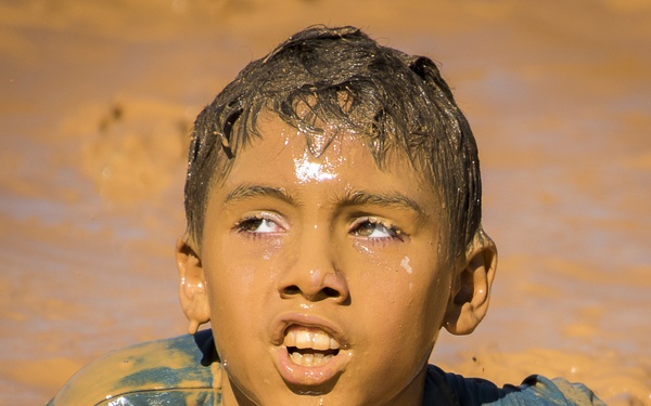 Military members get dirty at local mudrun