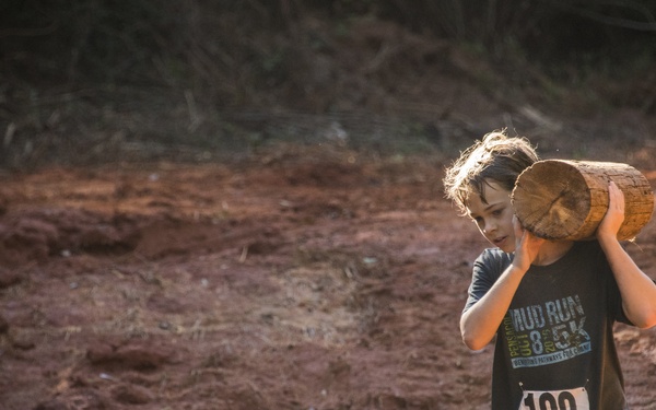 Military members get dirty at local mudrun