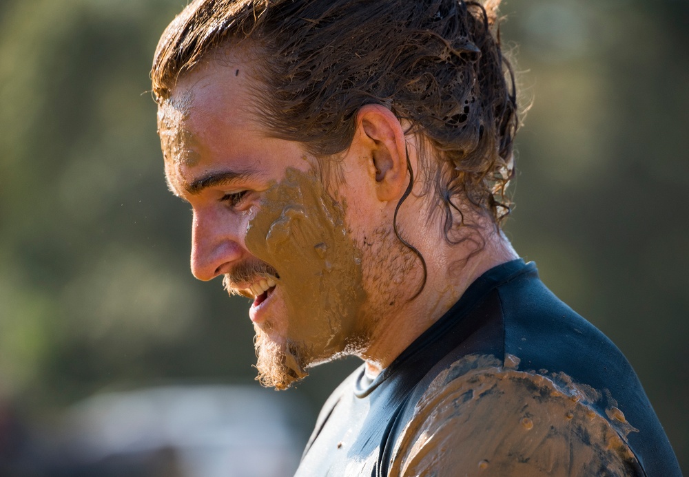 Military members get dirty at local mudrun