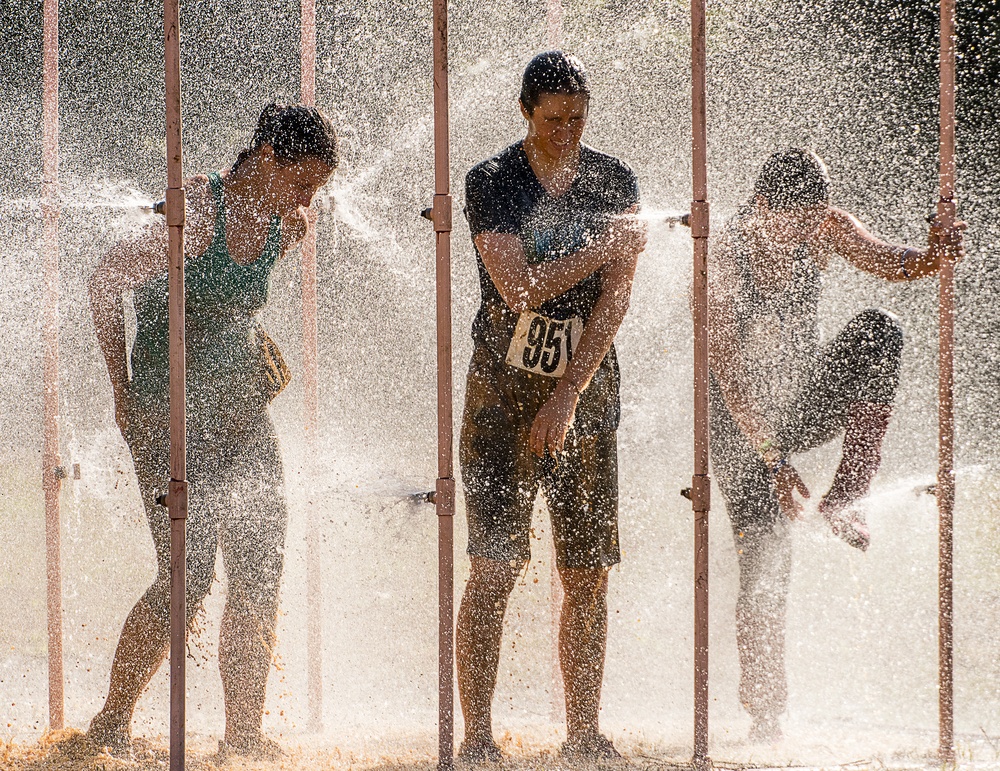 Military members get dirty at local mudrun