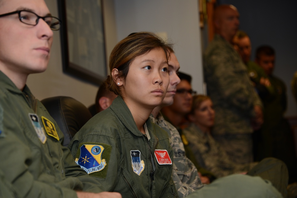USAF Academy cadets visit Iowa's 185 ARW