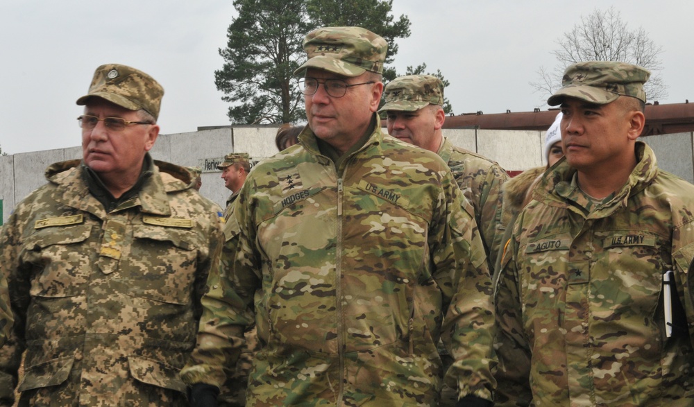 Lt. Gen. Ben Hodges visits the IPSC in Ukraine