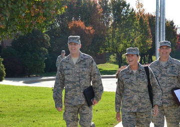 Gen. Lannen visits 166th Airlift Wing