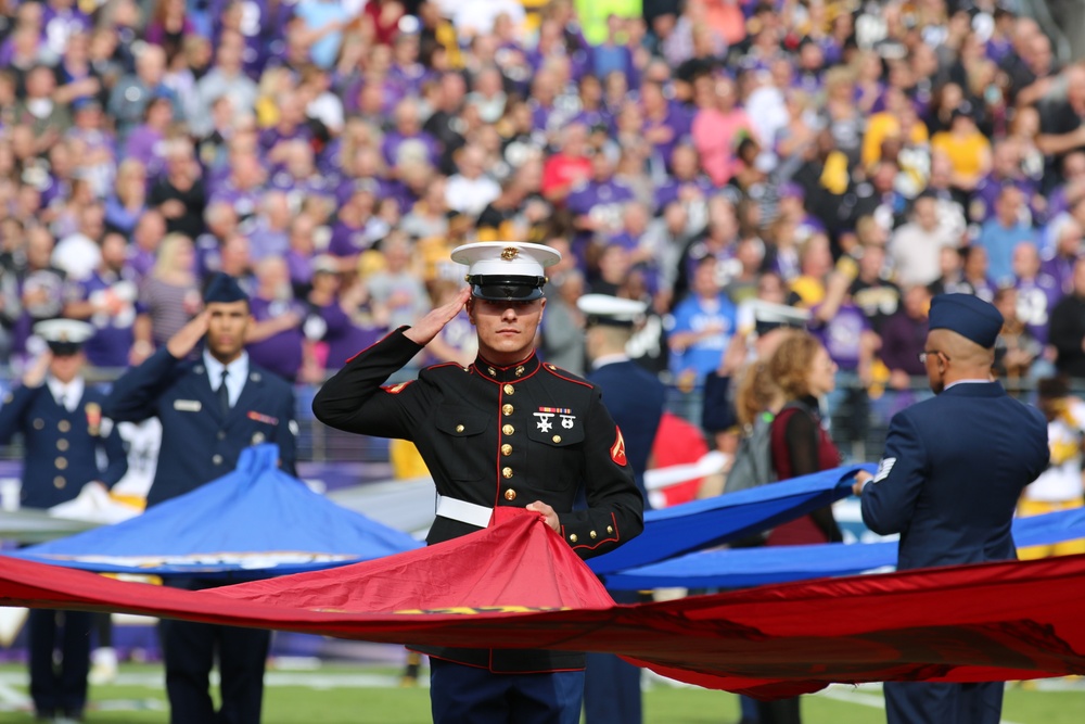 JTF-NCR members participate in Ravens vs. Steelers &quot;Salute to Service&quot; pre-game ceremony