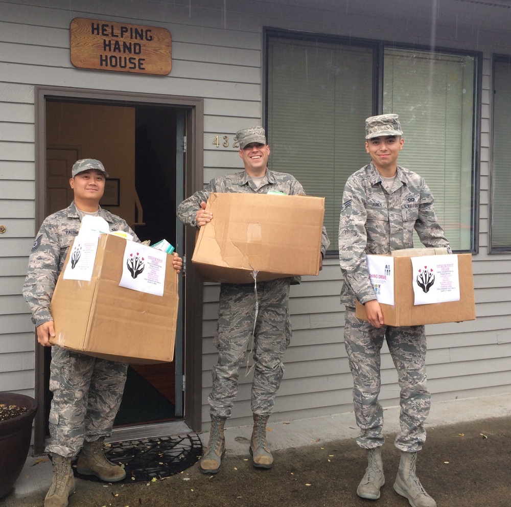 Rainier Wing Airmen lend helping hands