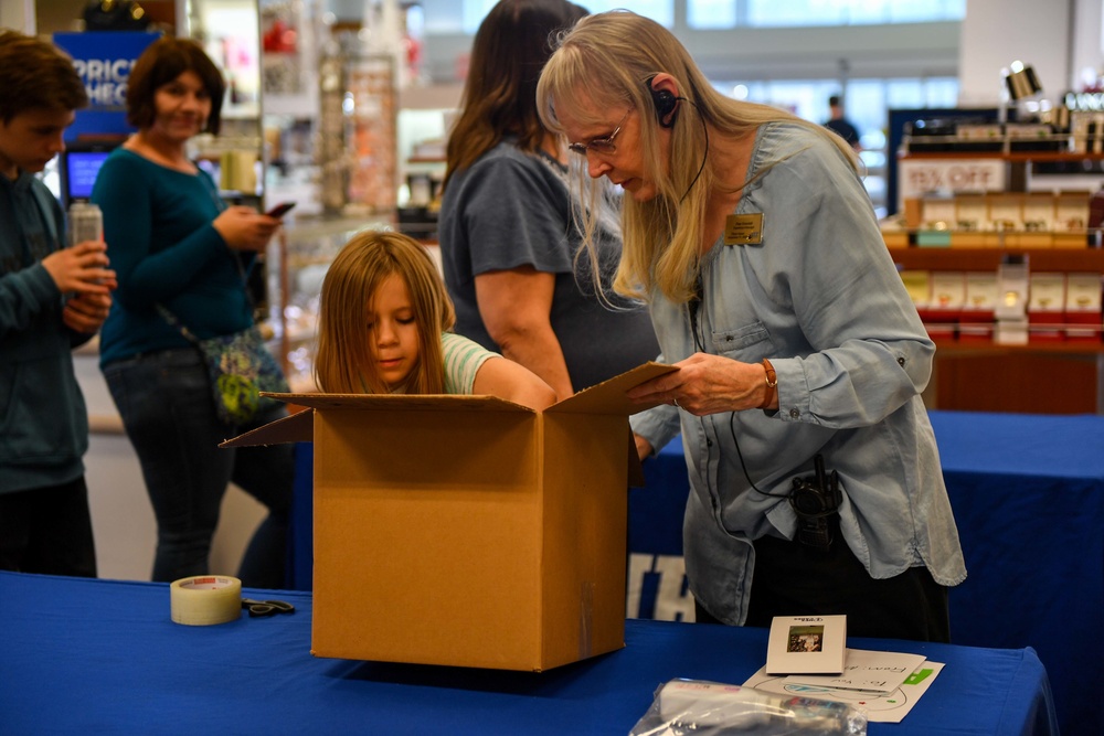 Naval Base Kitsap Hosts NEX Cares Event For Deployed Service Members’ Families