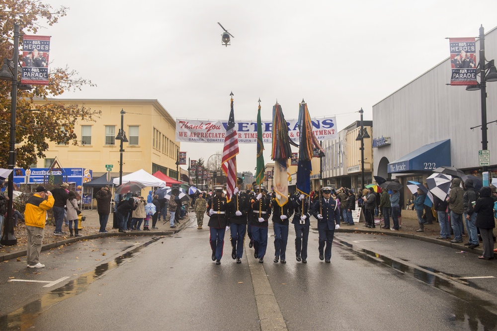 DVIDS Images Auburn's Veteran's Day Parade [Image 3 of 5]