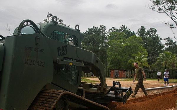 SPMAGTF-SC Marines, Honduran Engineers Work Together on Engineering Projects