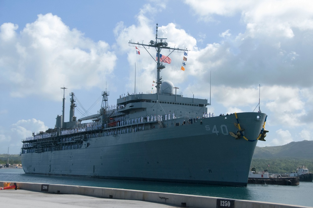 USS Frank Cable Prepares to Dock at Naval Base Guam in Apra Harbor during Homecoming Nov. 8.