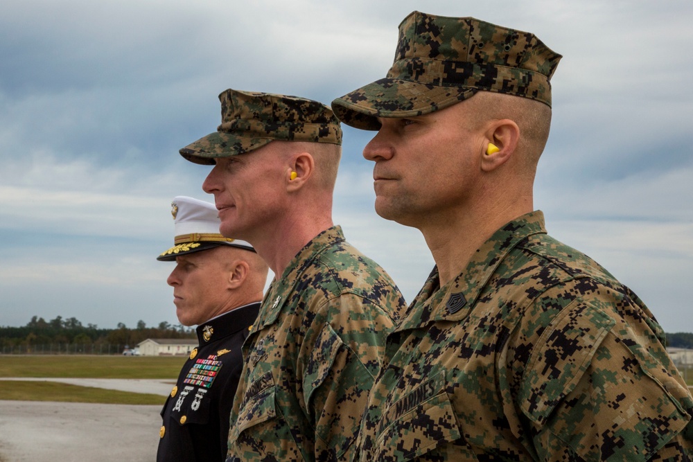 SECNAV arrival on MCAS New River