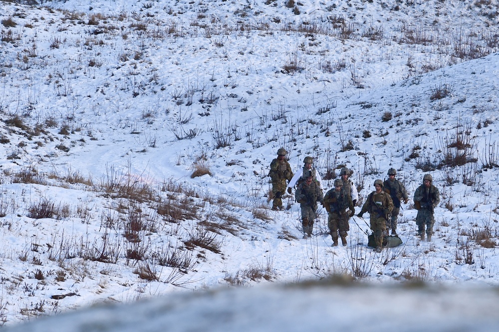 '3 Geronimo' paratroopers execute live-fire