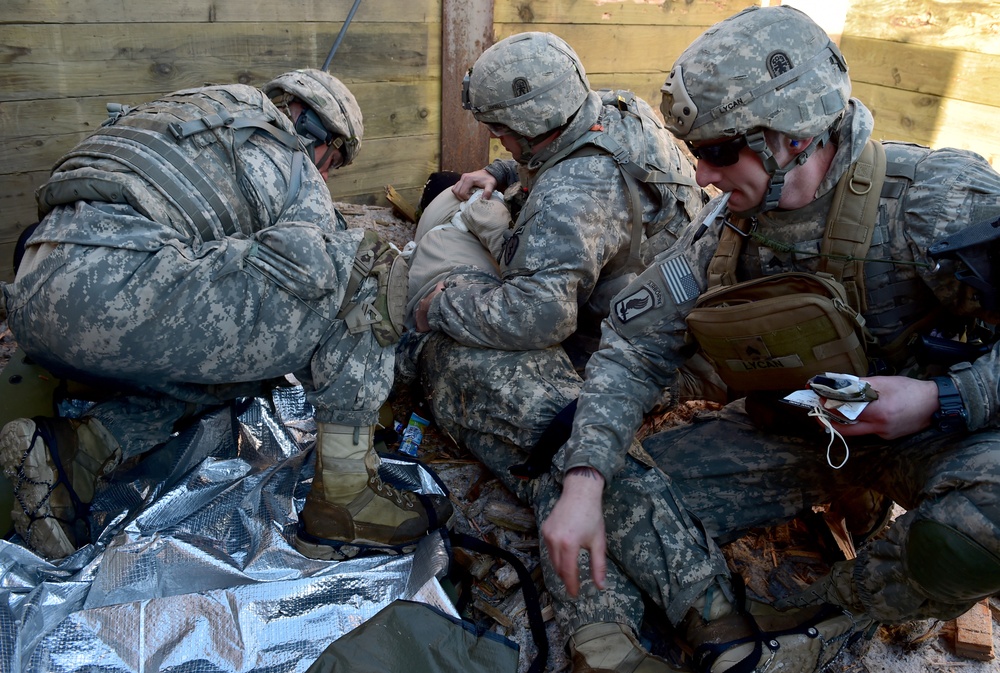 '3 Geronimo' paratroopers execute live-fire