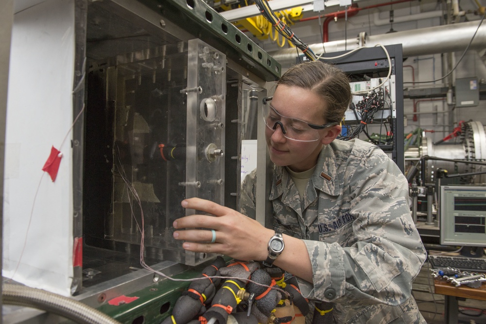 AFIT student conducts gas turbine engine tests