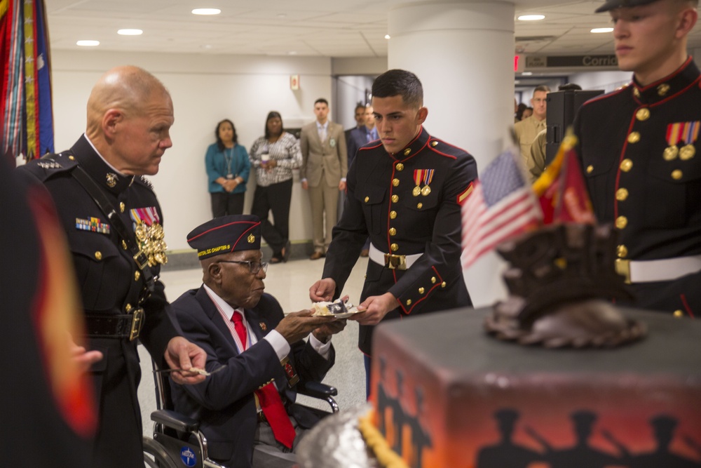 DVIDS - Images - Headquarters Marine Corps Cake Cutting [Image 6 of 6]