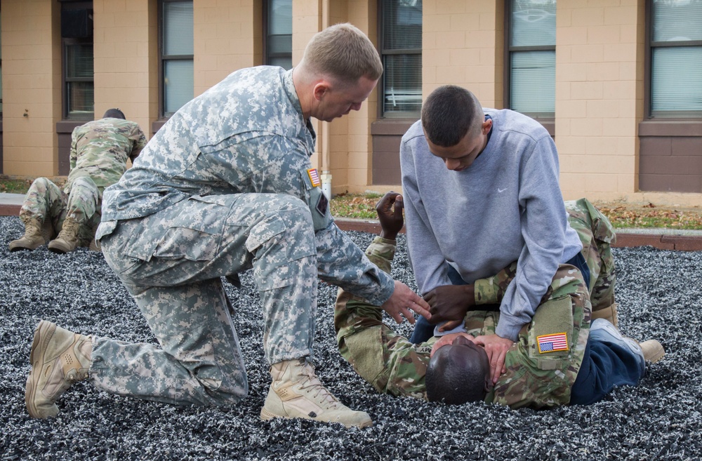 Recruit Sustainment Program training at Camp Smith