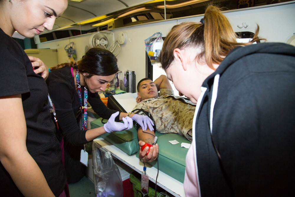 Marines donate blood